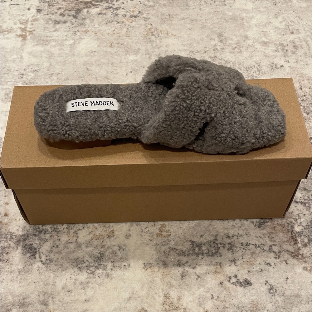 Steve Madden Charcoal Plush Slippers